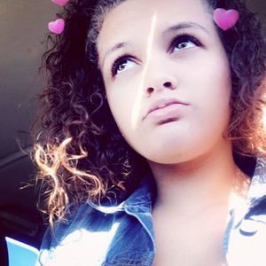 Meet your Posher, Leanne